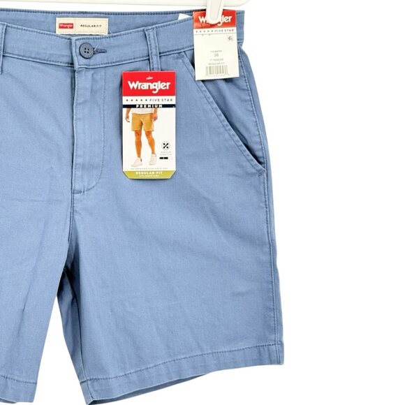 Wrangler Men's Regular Fit Medium Stretch Blue Shorts Size 30 Inseam 7" NWT - Picture 3 of 11